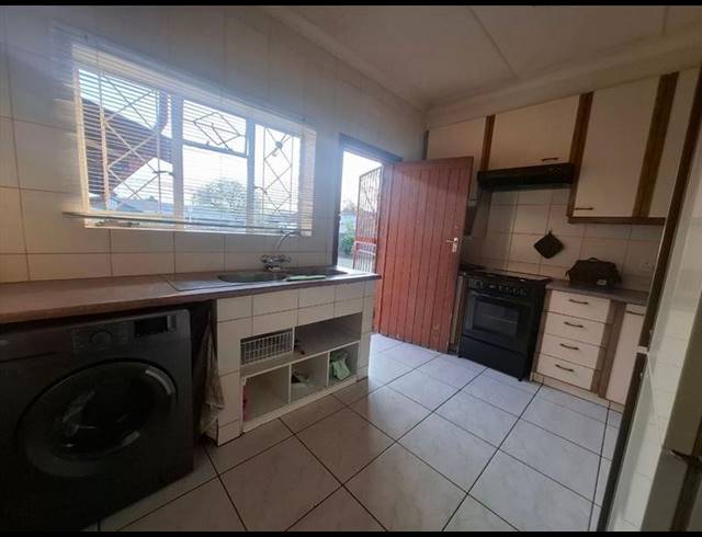 3 BEDROOM HOUSE FOR SALE IN PARKDENE